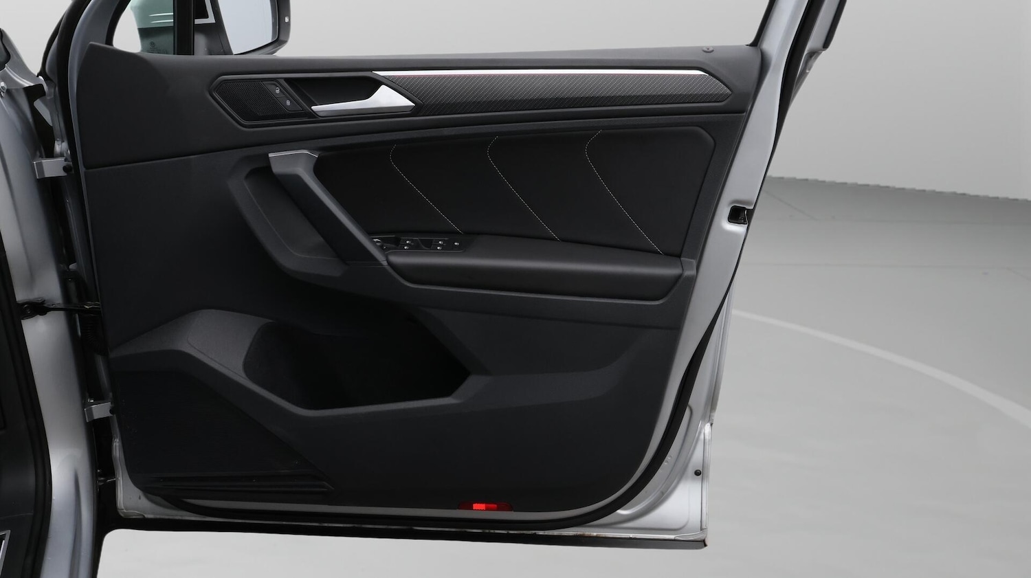 Used Volkswagen Tiguan 2022 for sale - 76001082: Photo 16