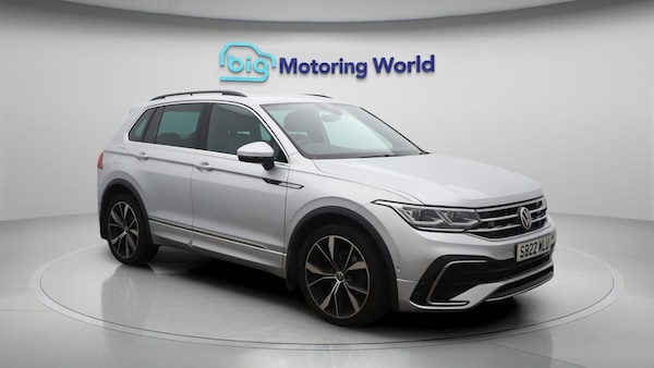 Used Volkswagen Tiguan 2022 for sale - 76001082: Photo 2