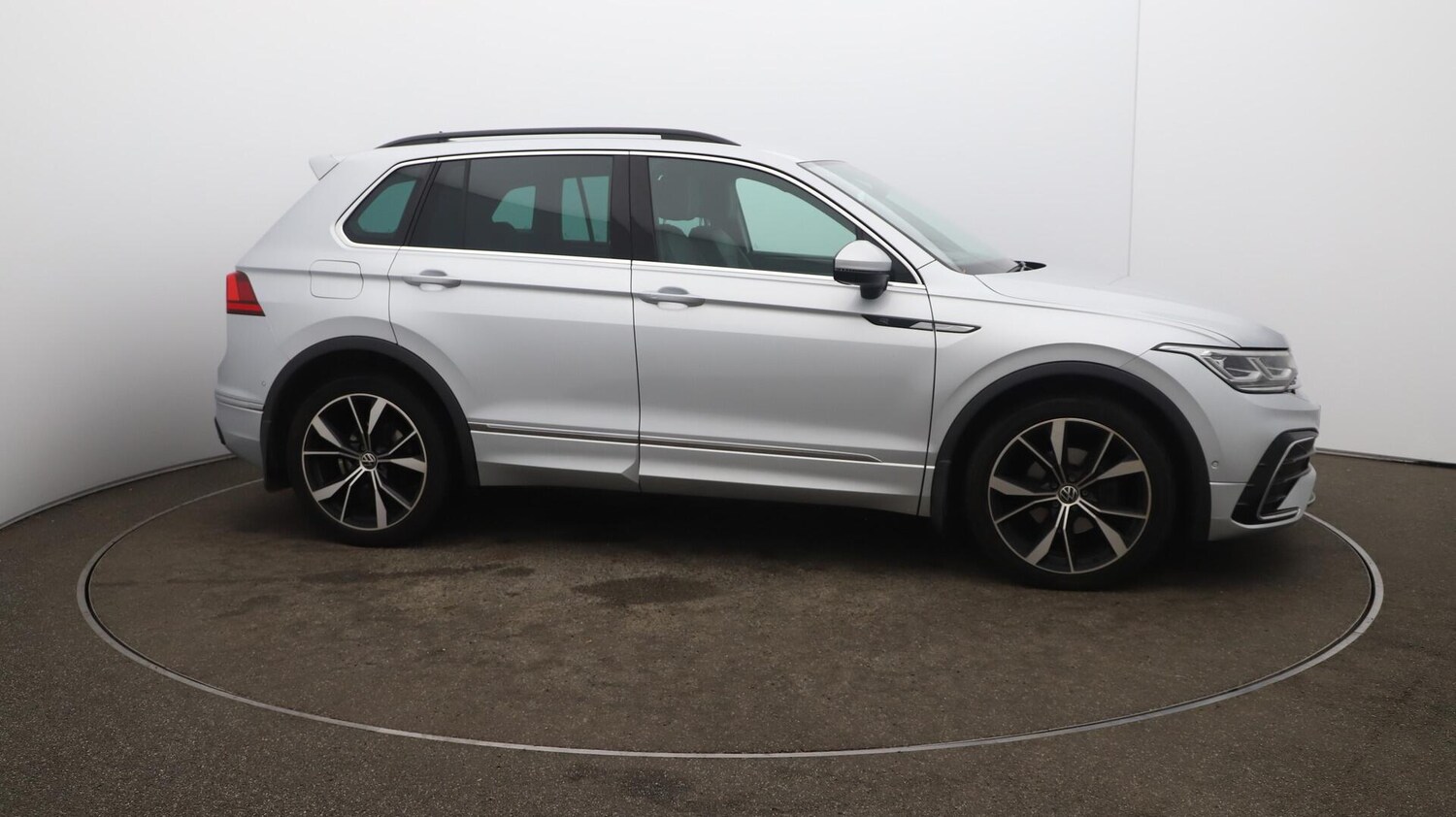 Used Volkswagen Tiguan 2022 for sale - 76001082: Photo 50