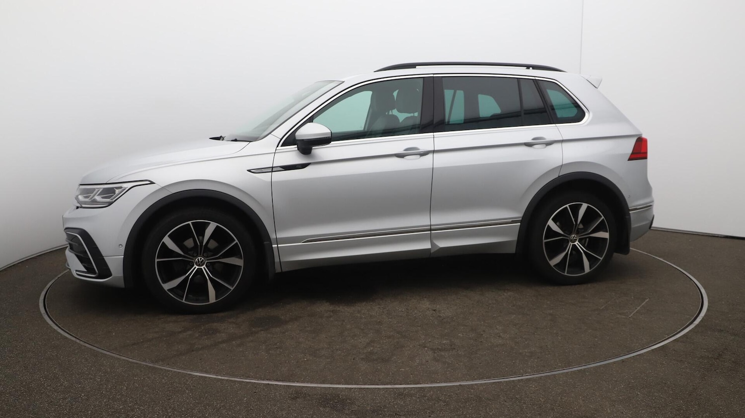 Used Volkswagen Tiguan 2022 for sale - 76001082: Photo 68