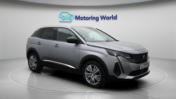 Used Peugeot 3008 2021 for sale - 76238779: Photo 2