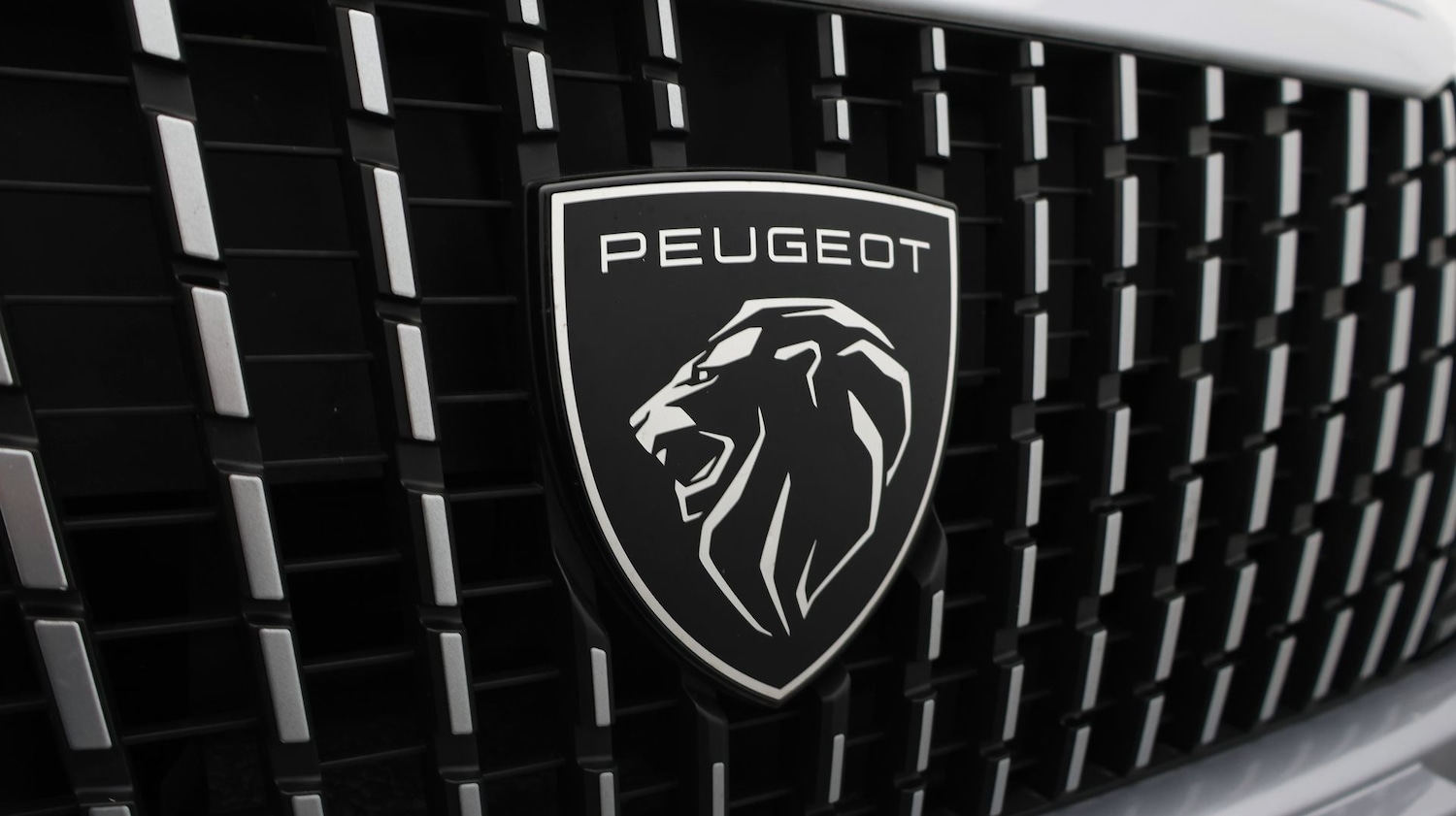 Used Peugeot 2008 2023 for sale - 77276831: Photo 25