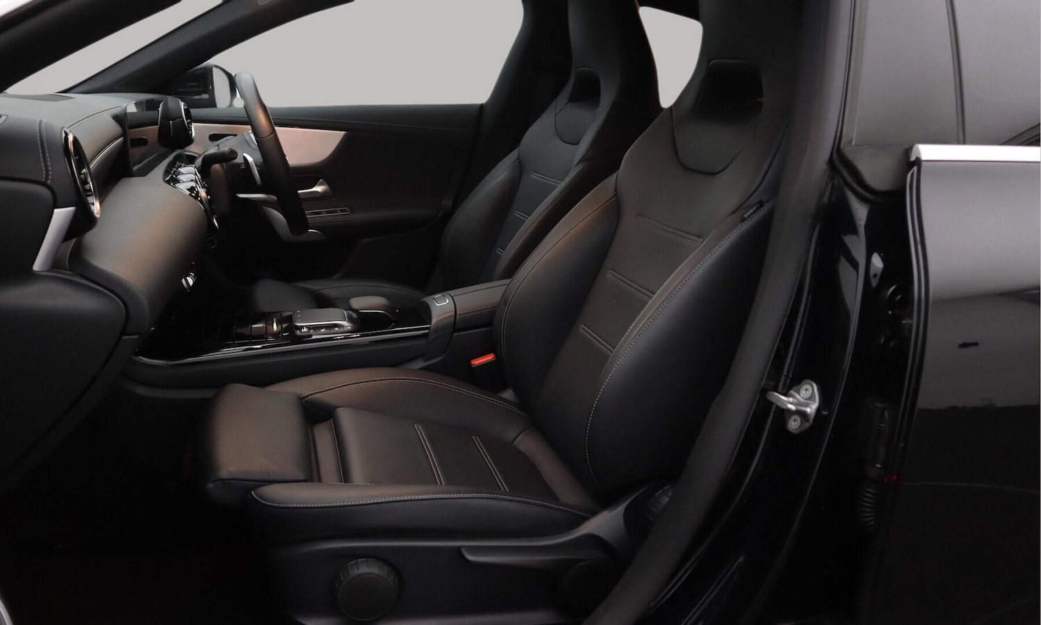 Used Mercedes-Benz CLA 2020 for sale - 76456902: Photo 15