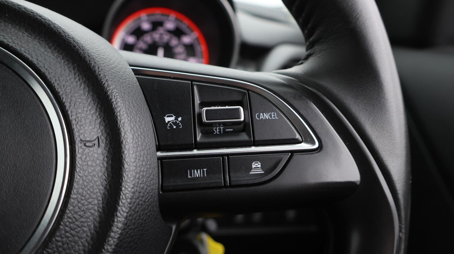 Used Suzuki Swift 2023 for sale - 75904927: Photo 45