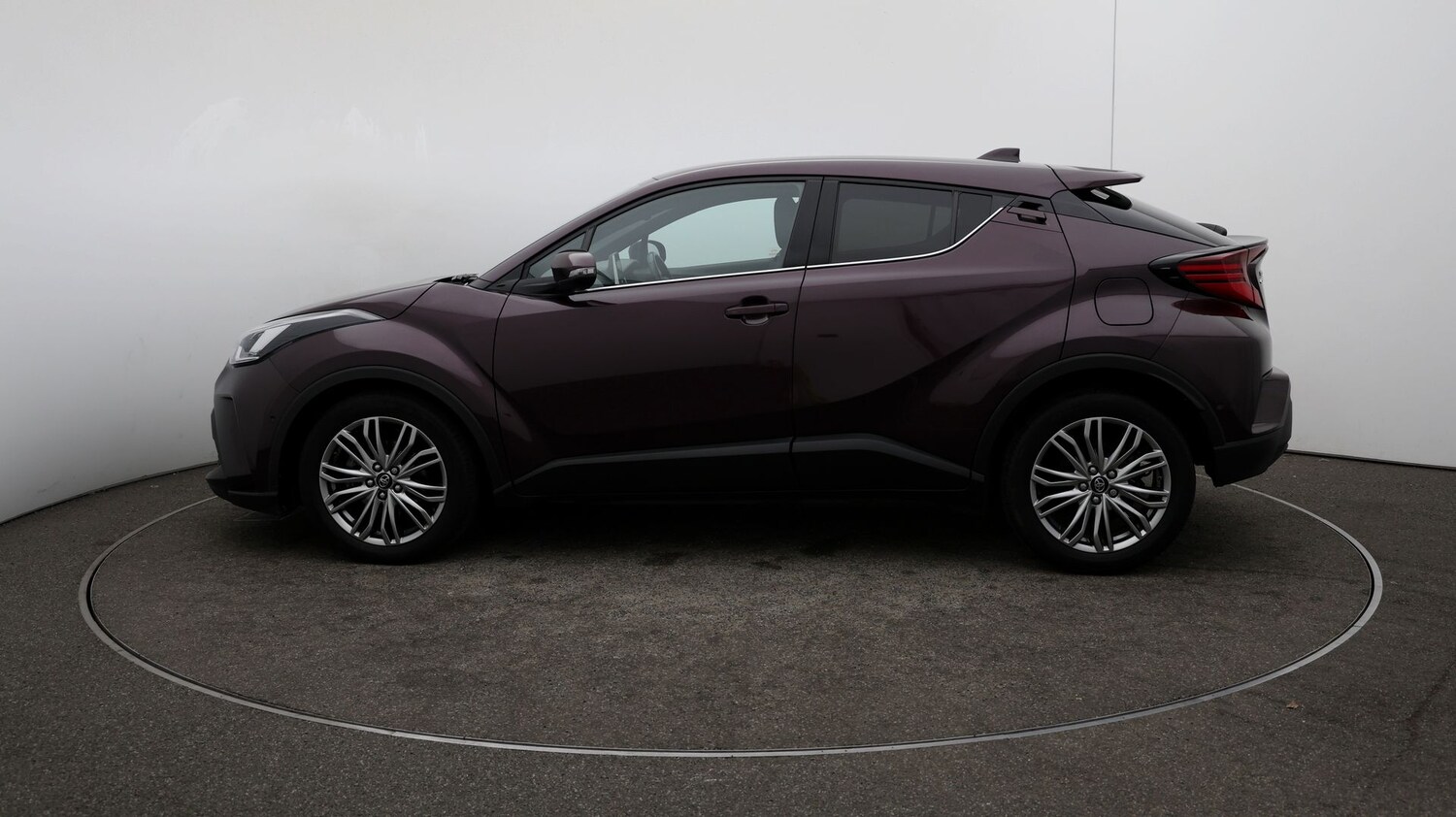 Used Toyota C-HR 2022 for sale - 76808952: Photo 56