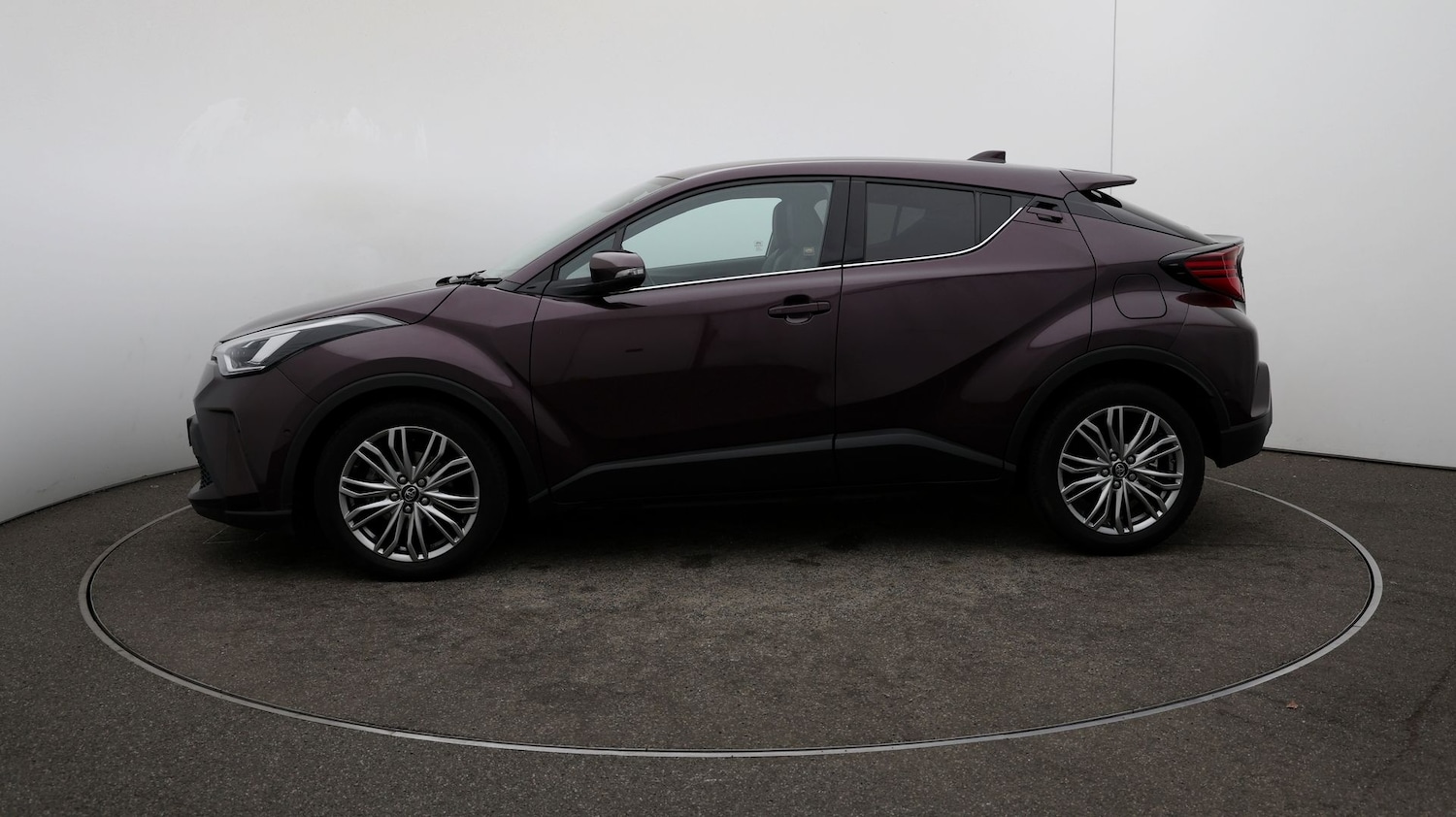 Used Toyota C-HR 2022 for sale - 76808952: Photo 57