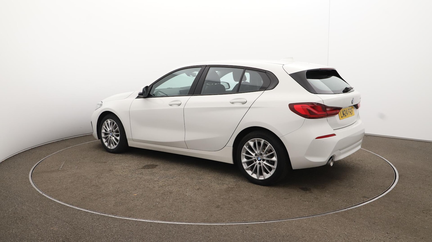 Used BMW 1 Series 2024 for sale - 76537802: Photo 10