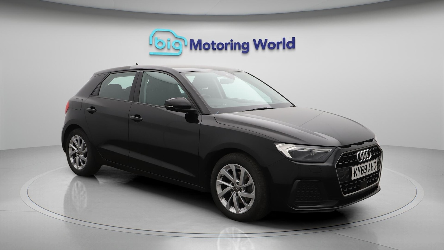 Used Audi A1 2019 for sale - 76432244: Photo 2