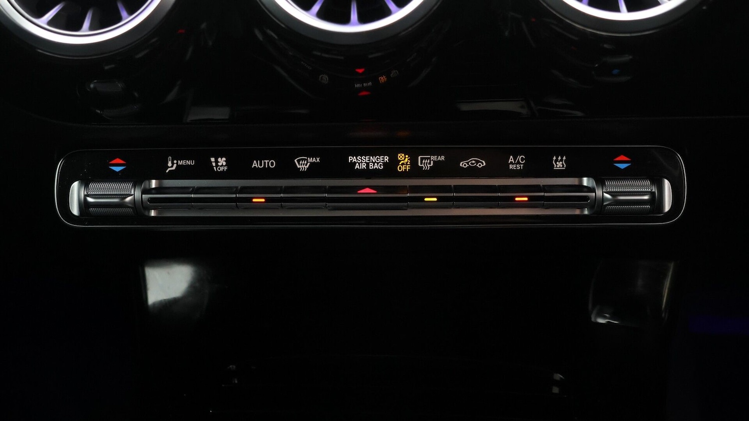 Used Mercedes-Benz CLA 2020 for sale - 77668371: Photo 12