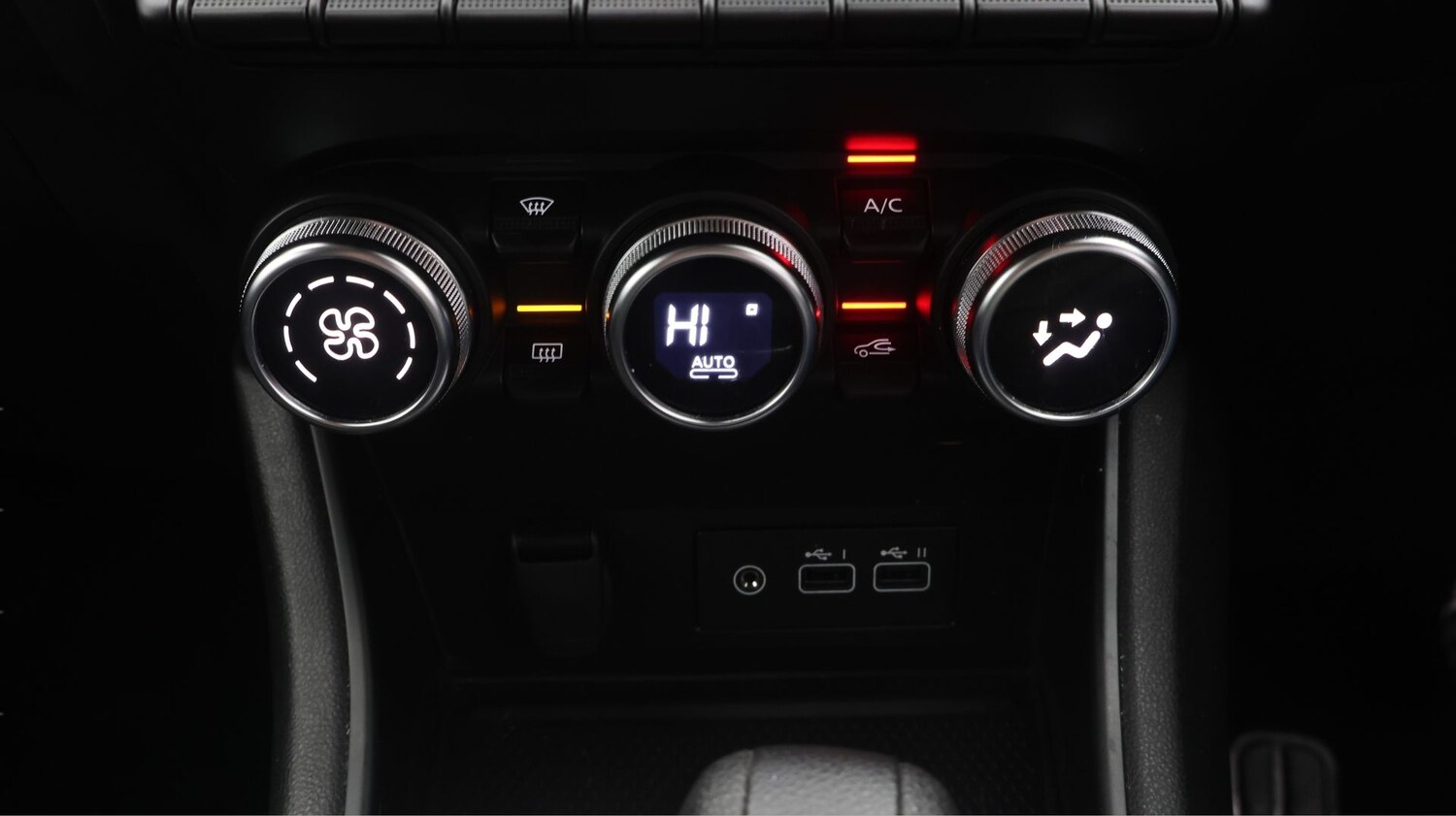 Used Renault Captur for sale - 77728927: Photo 12