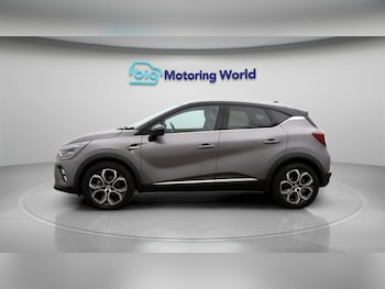 Used Renault Captur 2024 for sale - 77728927: Photo
