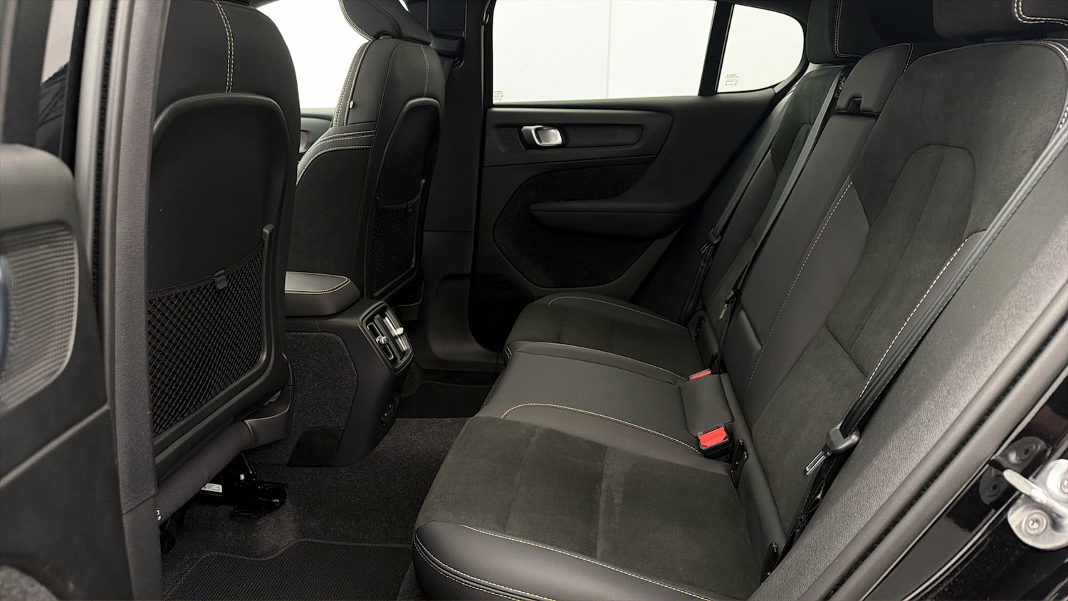 Used Volvo C40 2023 for sale - 78077504: Photo 15