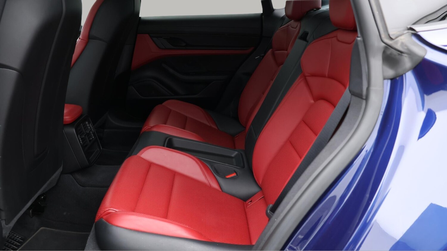 Used Porsche Taycan 2020 for sale - 76498857: Photo 17