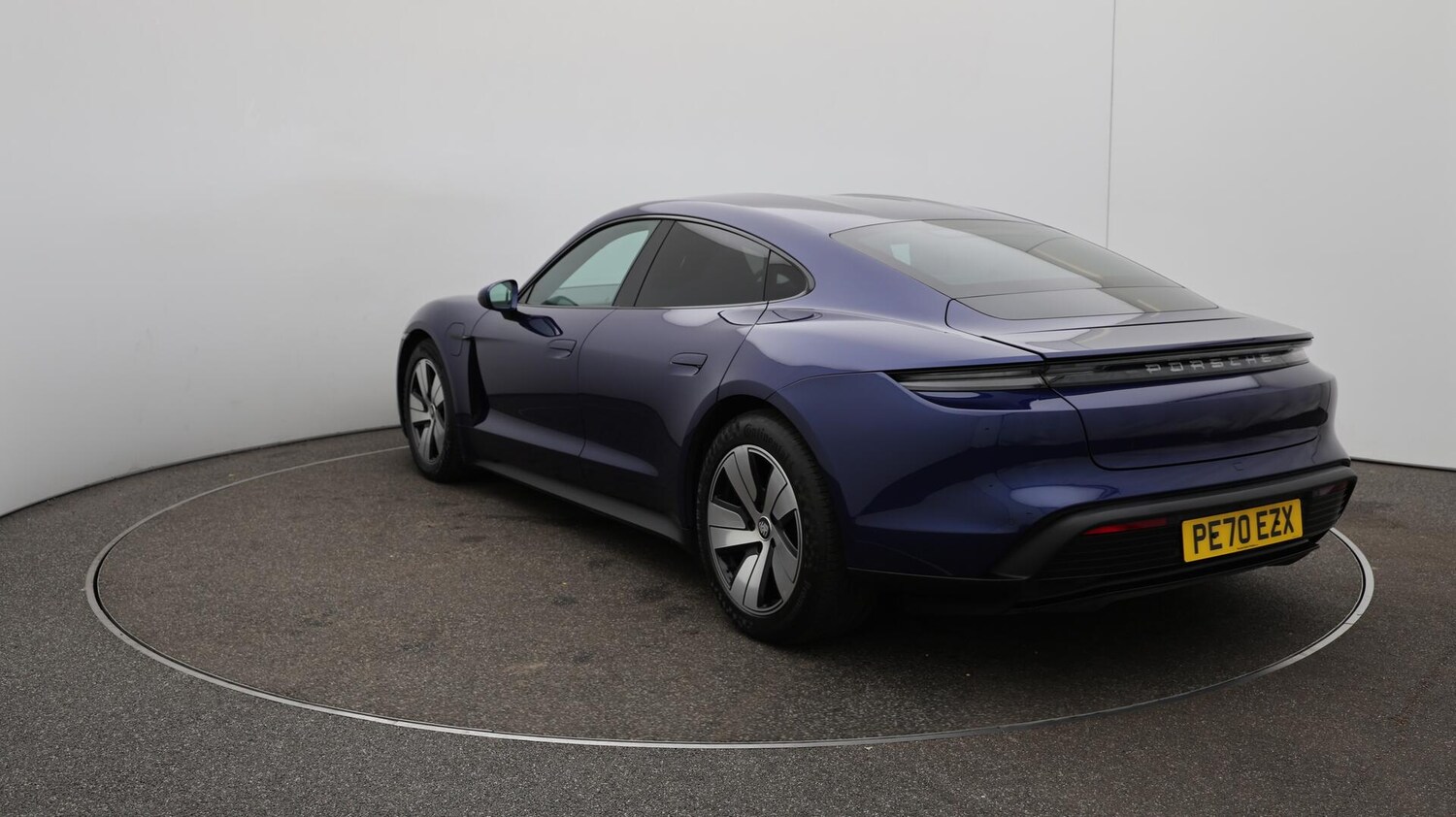 Used Porsche Taycan 2020 for sale - 76498857: Photo 64