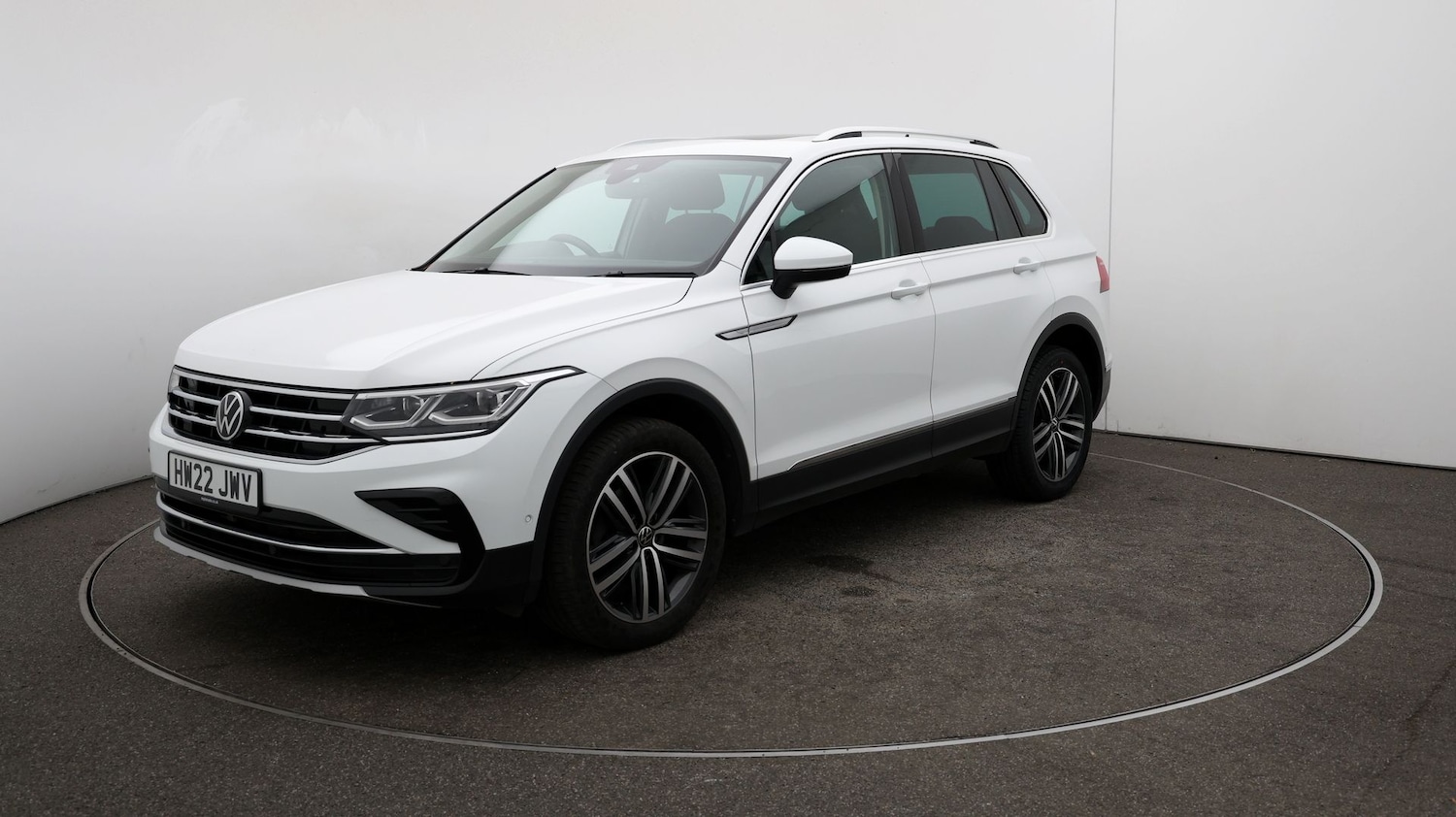 Used Volkswagen Tiguan for sale - 76809007: Photo 64