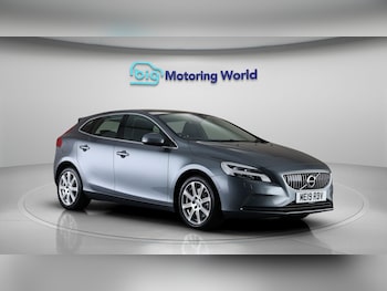 Used Volvo V40 2019 for sale - 78070164: Photo