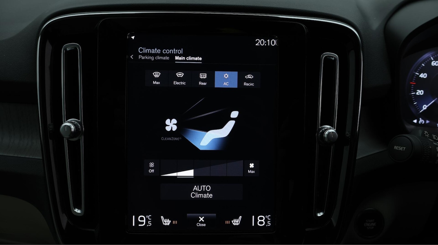 Used Volvo XC40 2022 for sale - 76336457: Photo 13