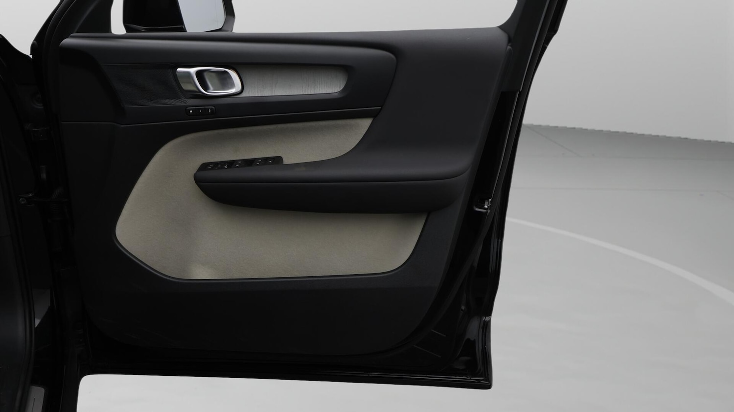 Used Volvo XC40 2022 for sale - 76336457: Photo 16