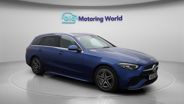 Used Mercedes-Benz C-Class 2022 for sale - 76247820: Photo 2
