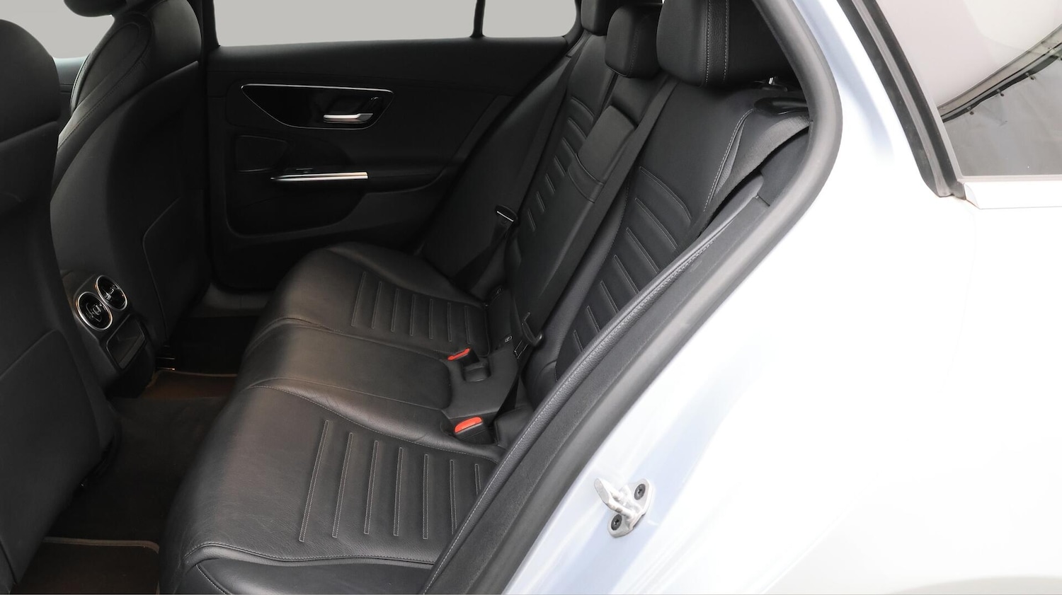 Used Mercedes-Benz C Class 2022 for sale - 76433201: Photo 17