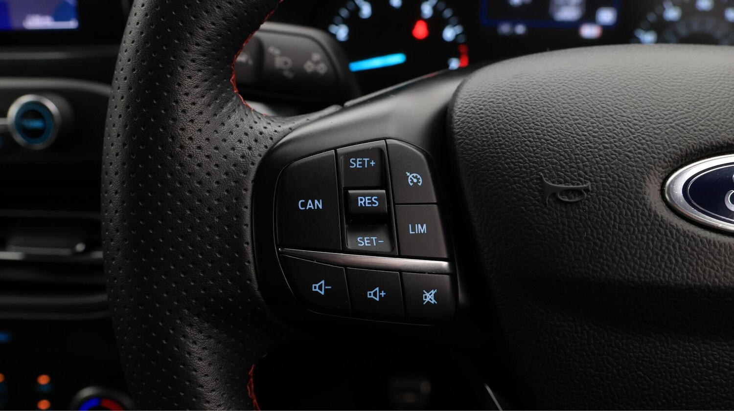 Used Ford Focus 2020 for sale - 76306393: Photo 24