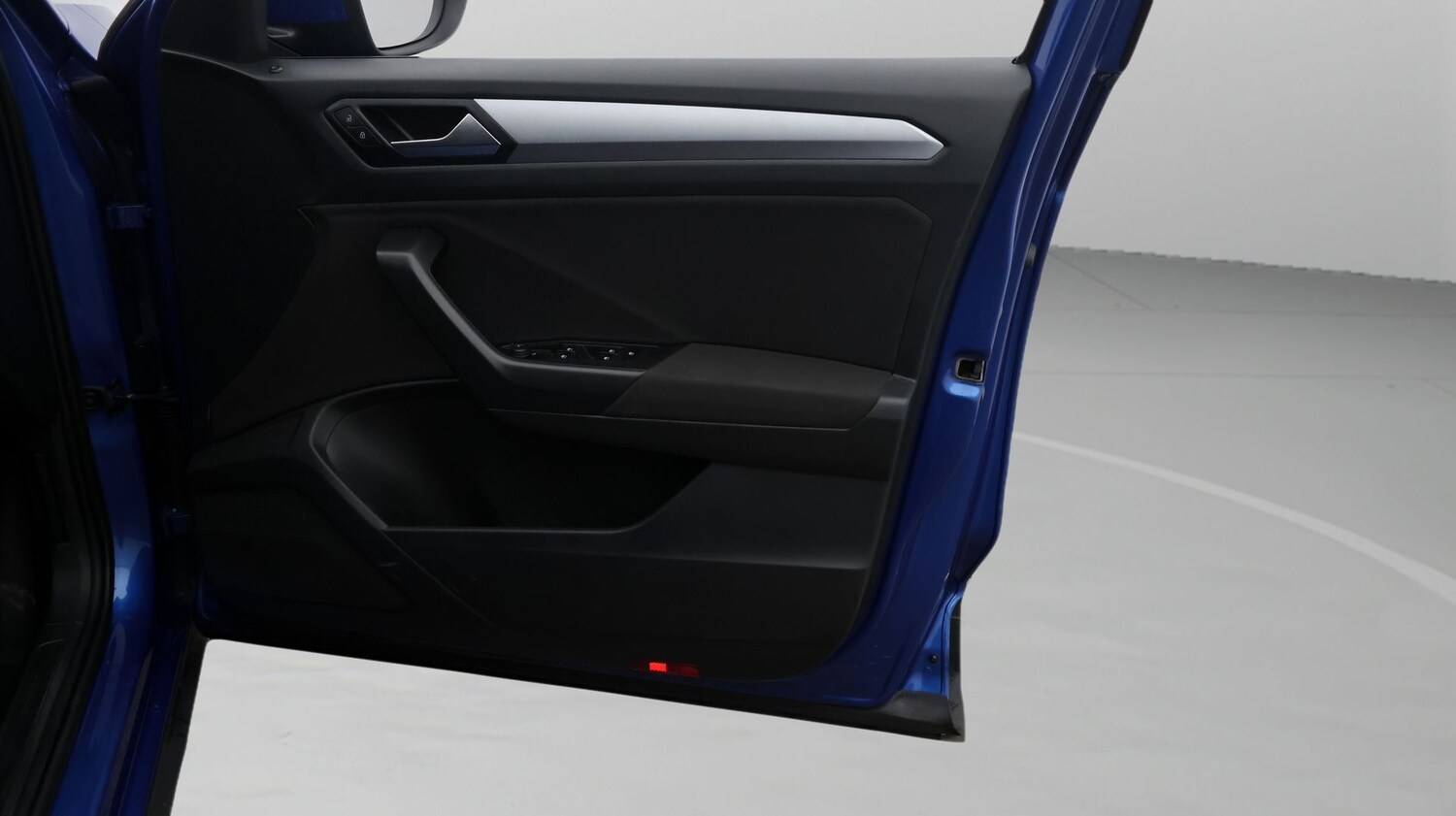 Used Volkswagen T-Roc 2023 for sale - 77541797: Photo 15