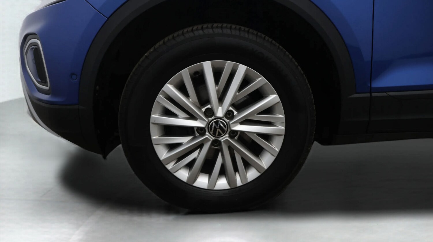 Used Volkswagen T-Roc 2023 for sale - 77541797: Photo 18