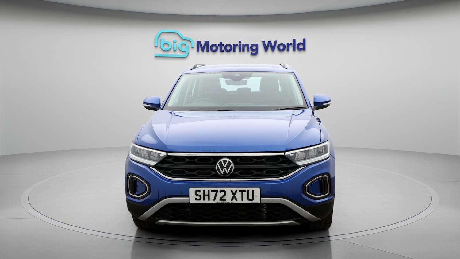 Used Volkswagen T-Roc 2023 for sale - 77541797: Photo 2