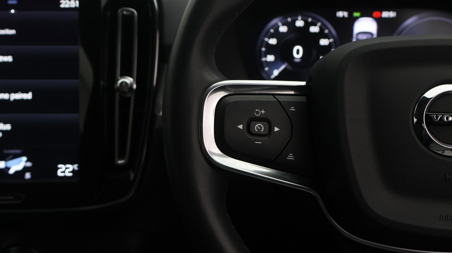 Used Volvo XC40 2022 for sale - 77617618: Photo 23