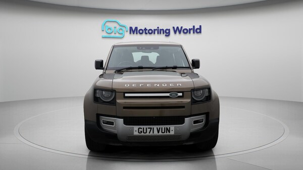 Used Land Rover Defender 110 2021 for sale - 76307182: Photo 3