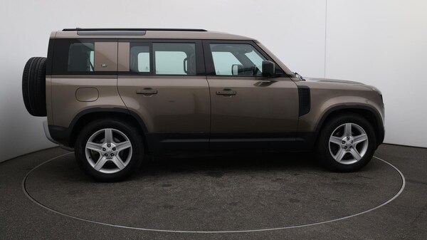 Used Land Rover Defender 110 2021 for sale - 76307182: Photo 51