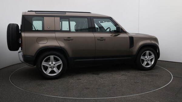 Used Land Rover Defender 110 2021 for sale - 76307182: Photo 52