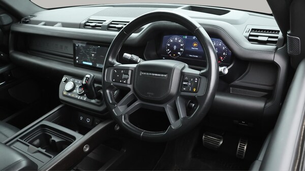 Used Land Rover Defender 2020 for sale - 76284090: Photo 10
