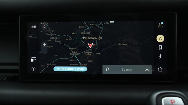 Used Land Rover Defender 2020 for sale - 76284090: Photo 12