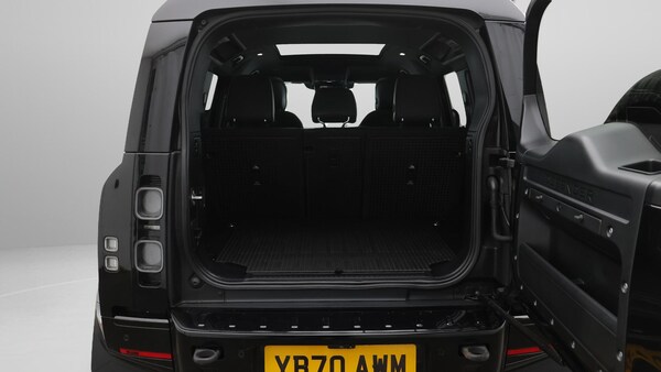 Used Land Rover Defender 2020 for sale - 76284090: Photo 18