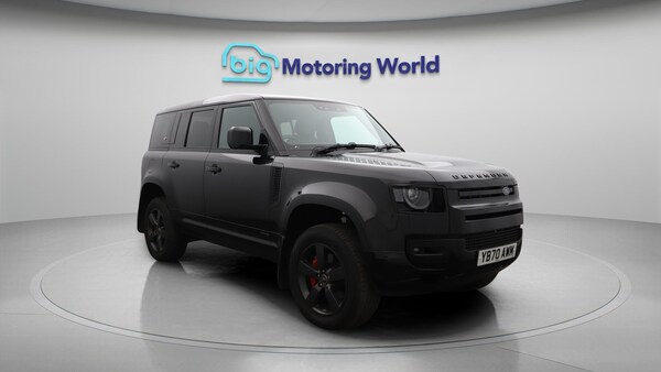 Used Land Rover Defender 2020 for sale - 76284090: Photo 2