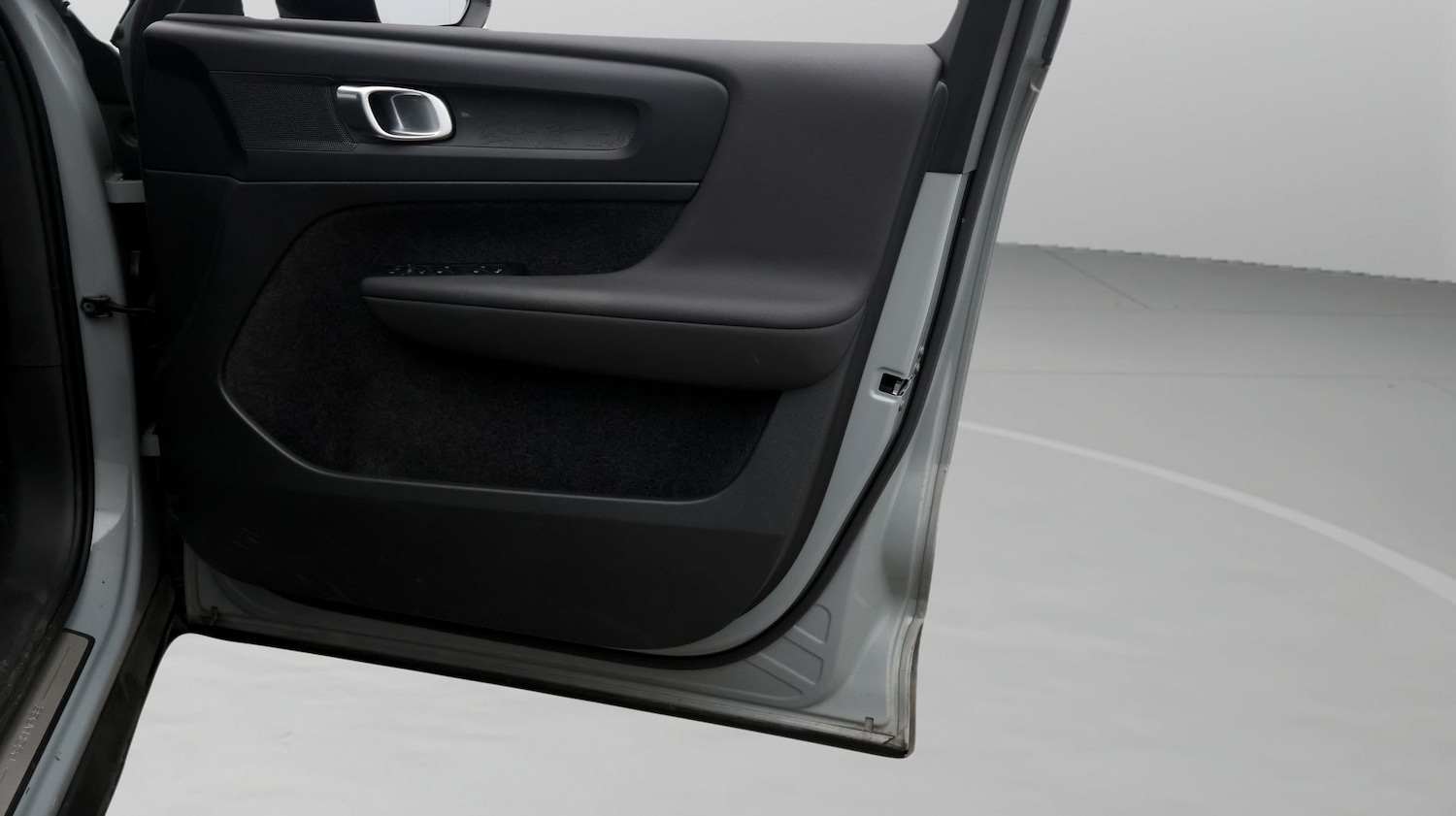 Used Volvo XC40 2023 for sale - 77064364: Photo 15