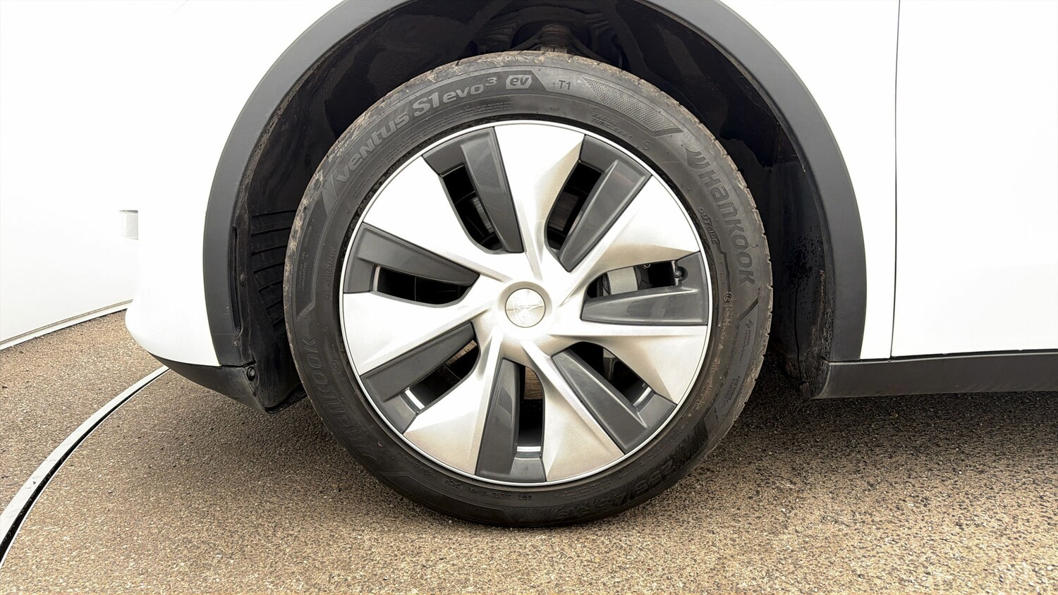 Used Tesla Model Y 2024 for sale - 78123853: Photo 17