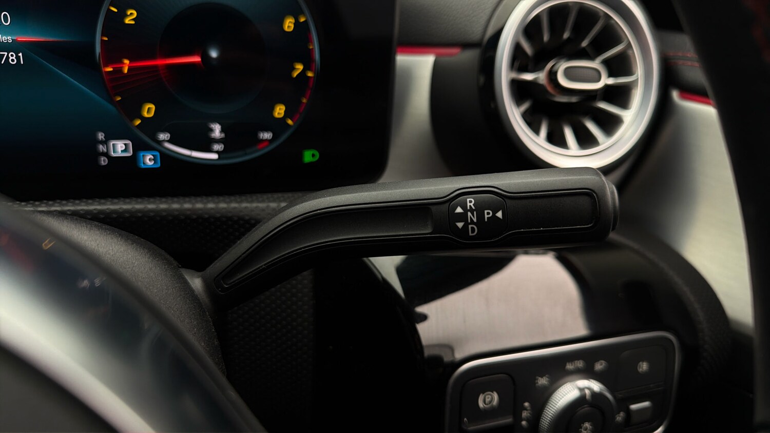 Used Mercedes-Benz CLA 2023 for sale - 77998182: Photo 25