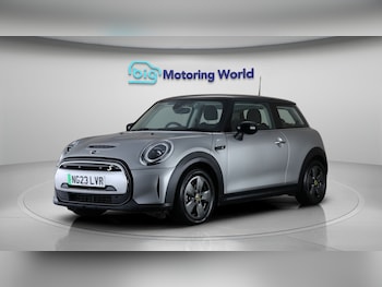 Used MINI Hatch 2023 for sale - 79617306: Photo