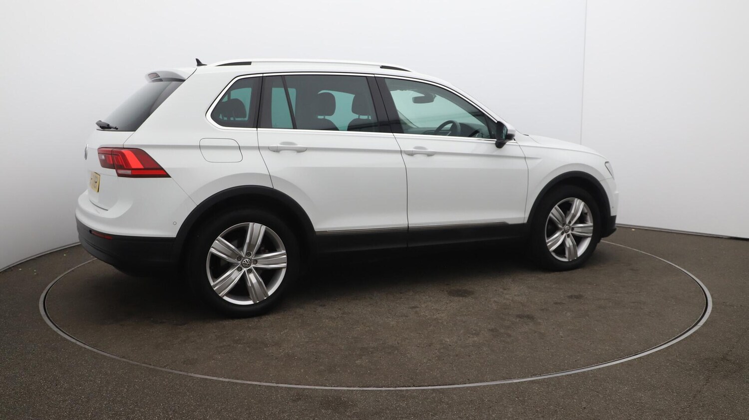 Used Volkswagen Tiguan 2020 for sale - 76485820: Photo 52