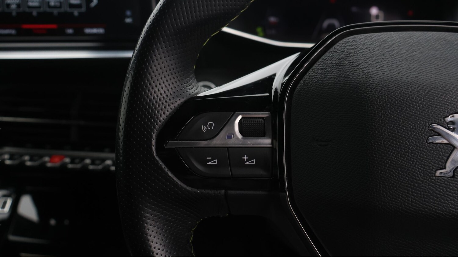 Used Peugeot 2008 for sale - 77365065: Photo 23