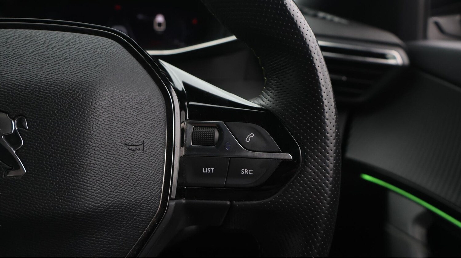 Used Peugeot 2008 for sale - 77365065: Photo 26