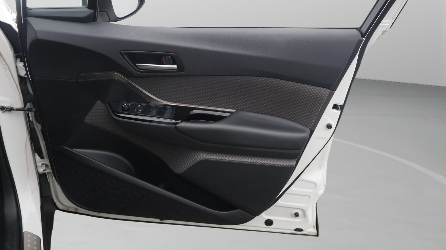 Used Toyota C-HR 2021 for sale - 76538614: Photo 16