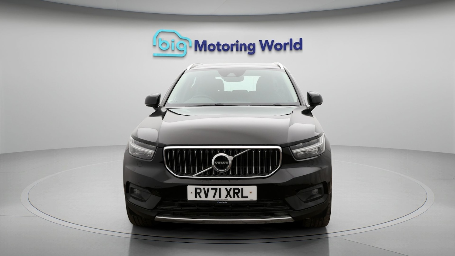 Used Volvo XC40 2021 for sale - 77431232: Photo 2