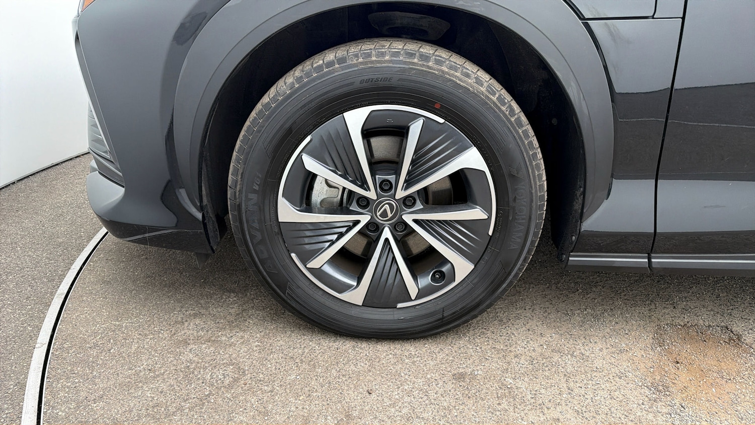 Used Lexus RZ 2024 for sale - 77872356: Photo 17