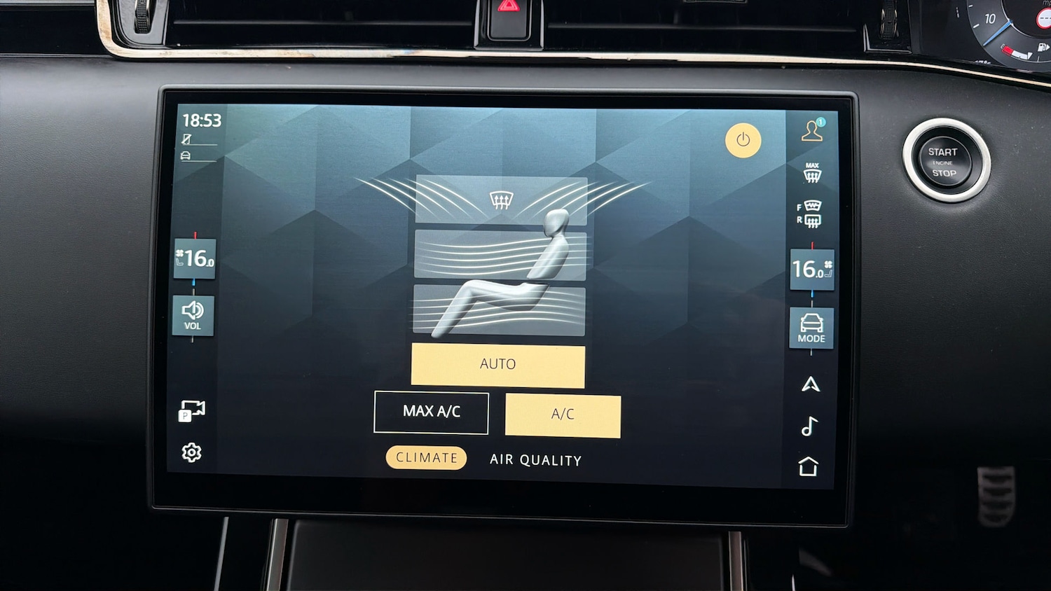 Used Land Rover Range Rover Evoque 2024 for sale - 77945846: Photo 11