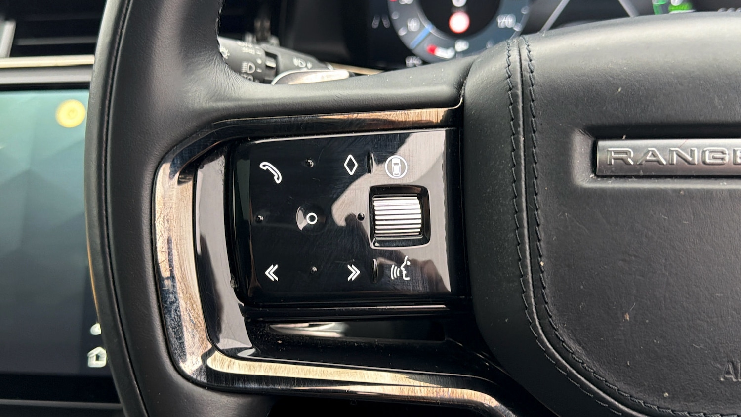 Used Land Rover Range Rover Evoque 2024 for sale - 77945846: Photo 23