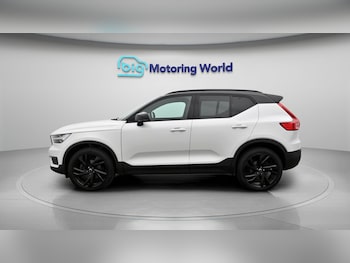 Used Volvo XC40 2022 for sale - 79102299: Photo