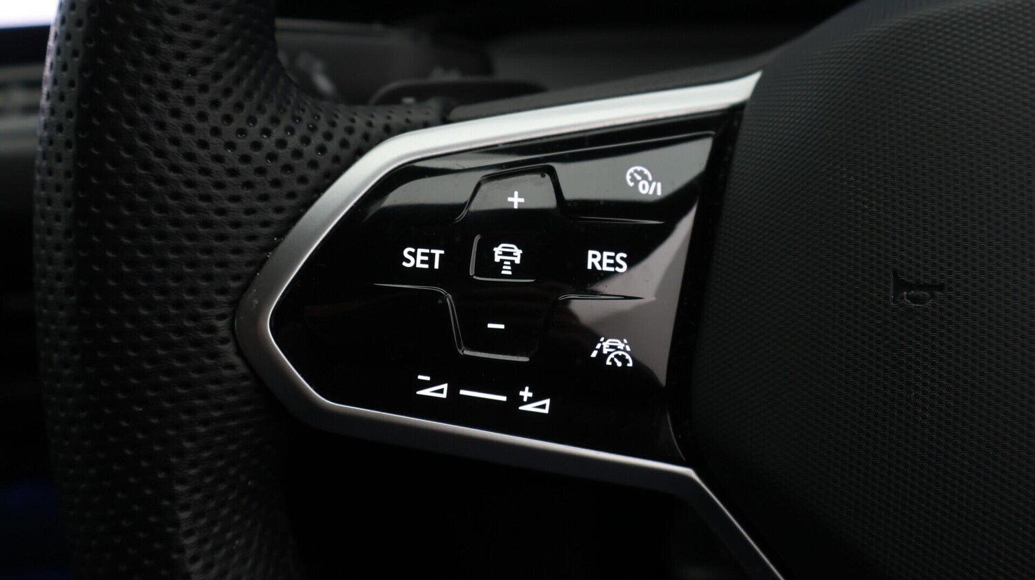 Used Volkswagen Golf 2023 for sale - 76659089: Photo 24